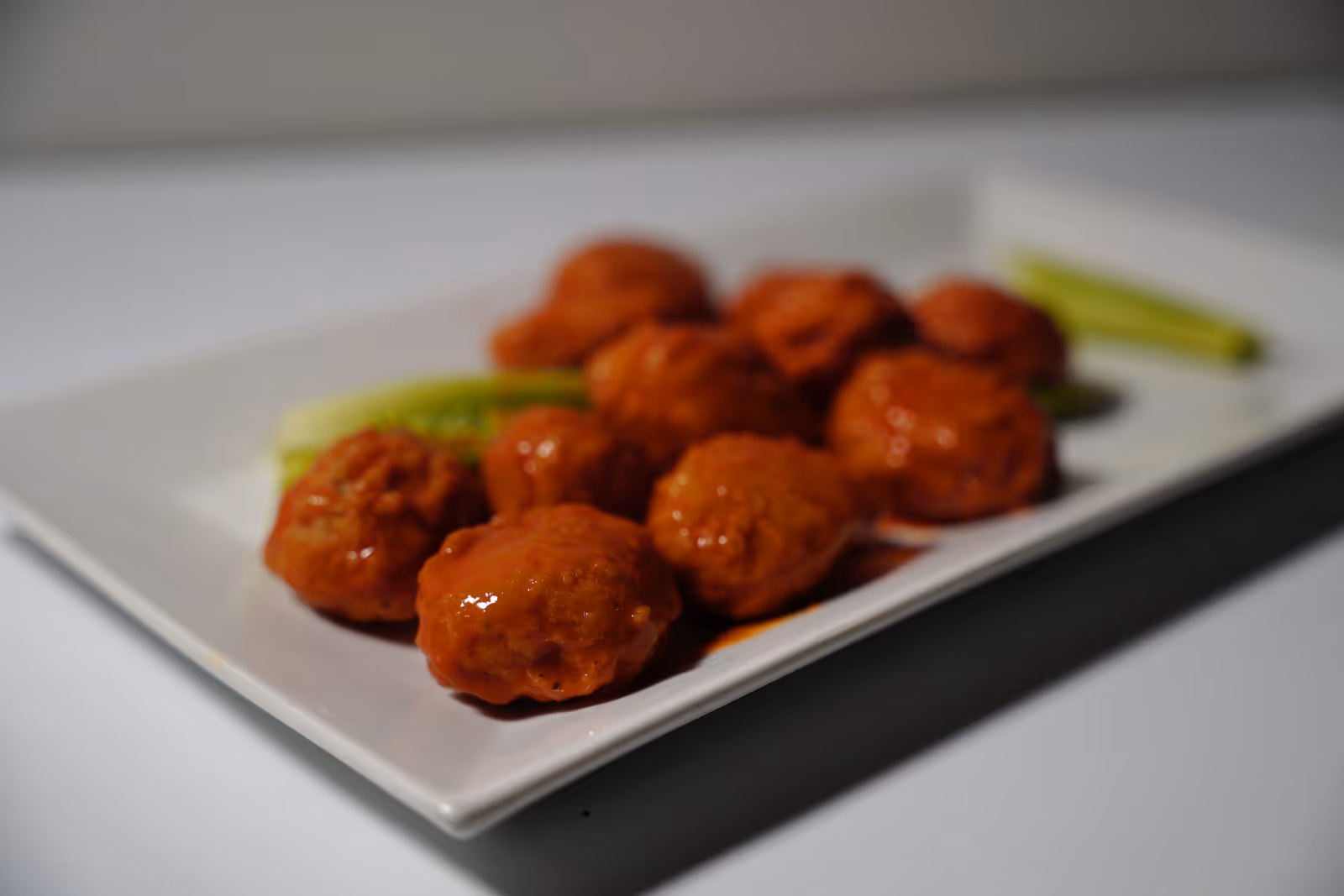 BONELESS CHICKEN WINGS